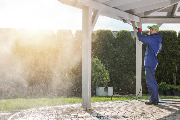 Best Pool Deck Cleaning  in Lincoln Village, OH